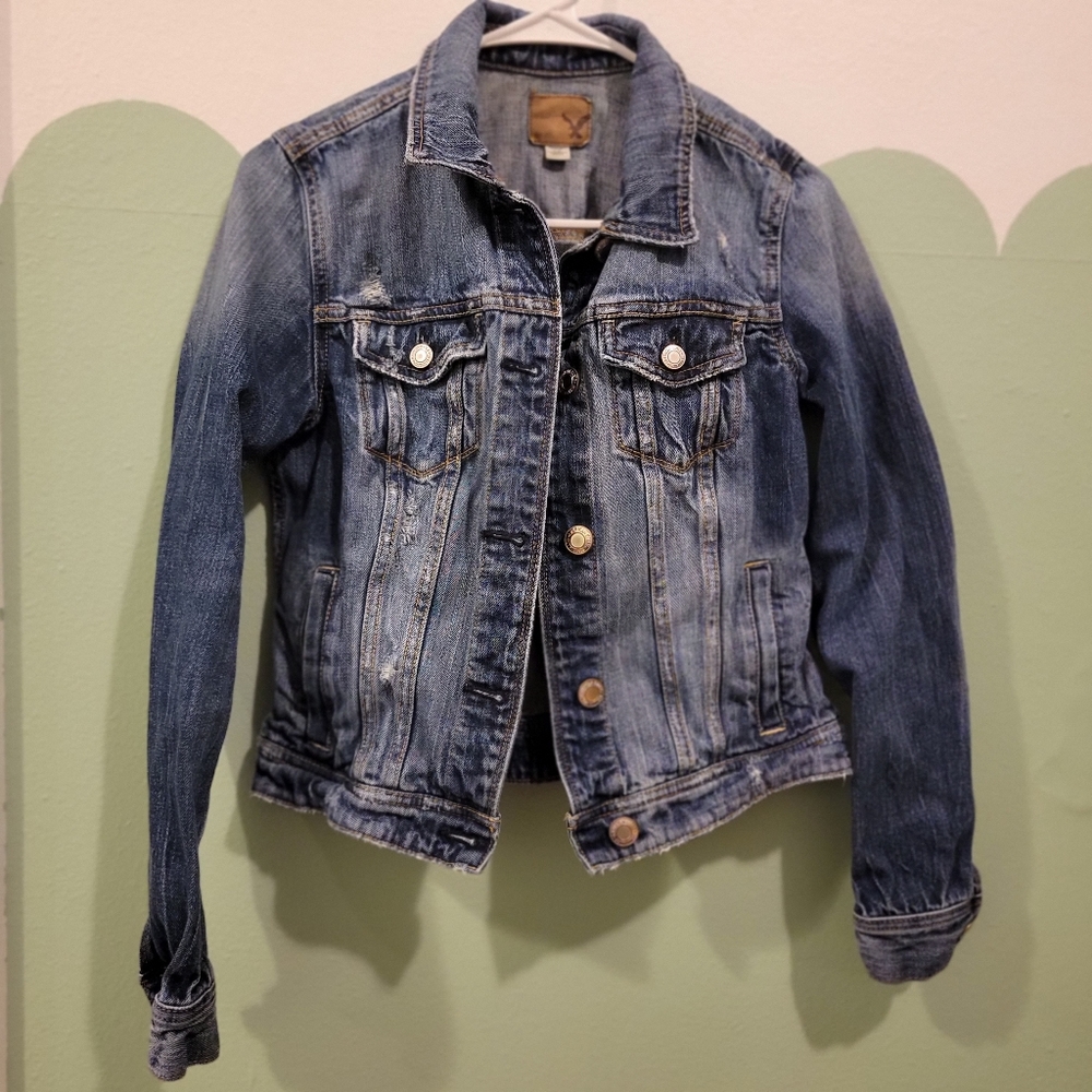 AMERICAN EAGLE  women jeans jacket size small